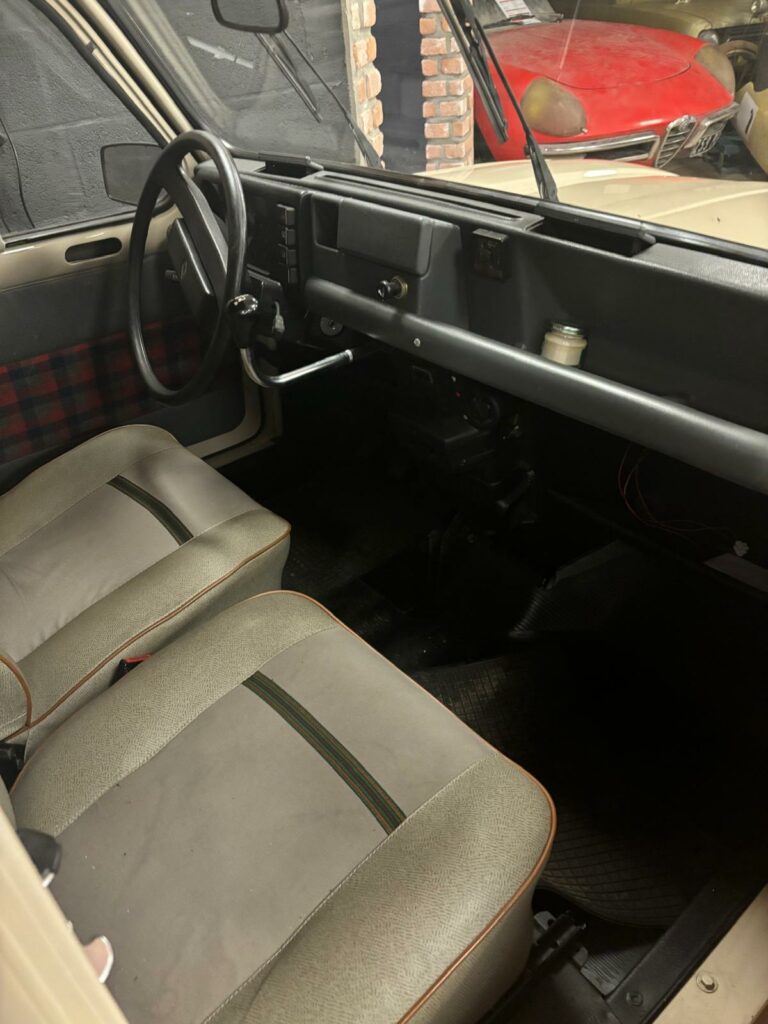 Photo d’illustration du véhicule RENAULT 4TL