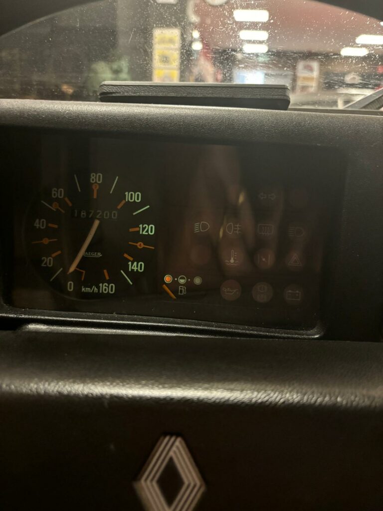 Photo d’illustration du véhicule RENAULT 4TL