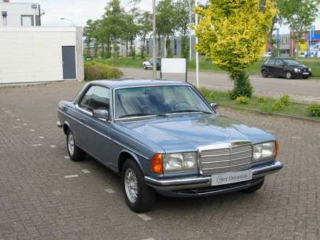 Photo d’illustration du véhicule MERCEDES-BENZ 230 C