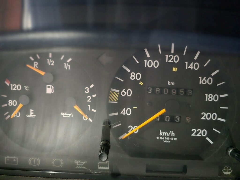 Photo d’illustration du véhicule MERCEDES BENZ 250 TD