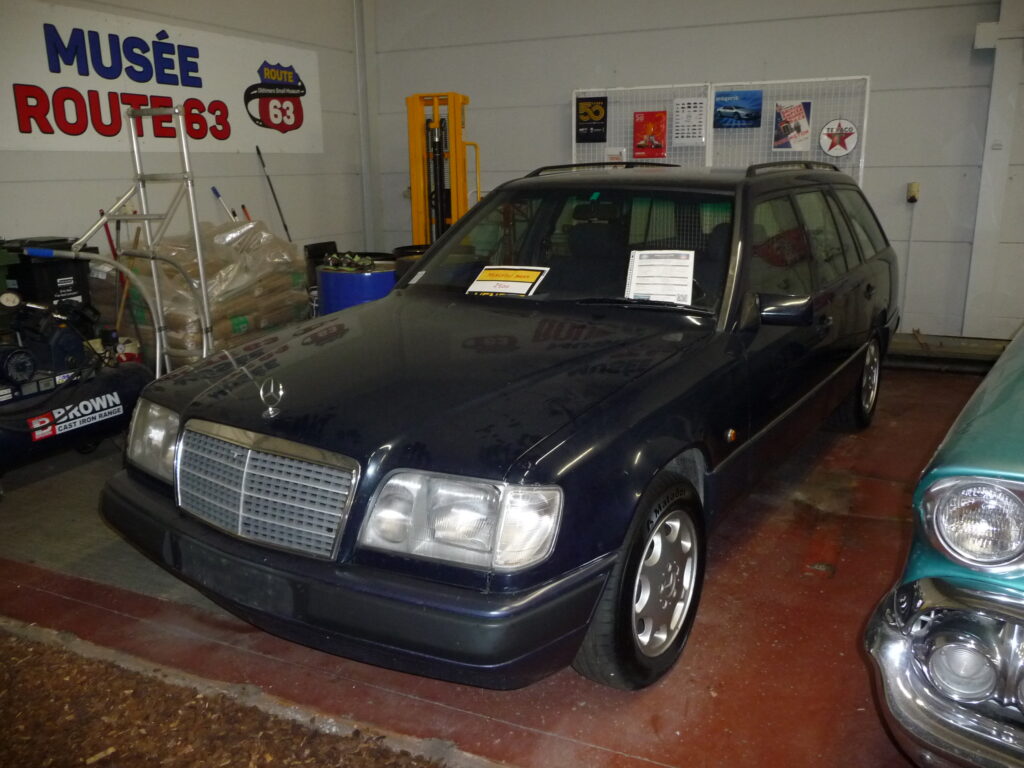 Photo d’illustration du véhicule MERCEDES BENZ 250 TD