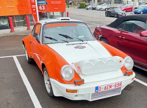  PORSCHE 911 Rallye  (3.2 L)