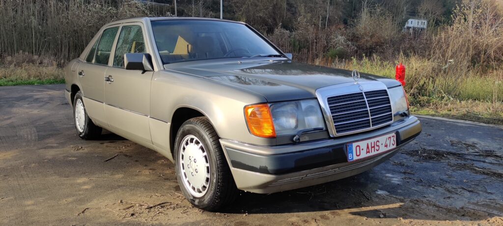 Photo d’illustration du véhicule MERCEDES 300 E-4MAT