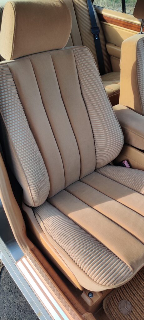 Photo d’illustration du véhicule MERCEDES 300 E-4MAT