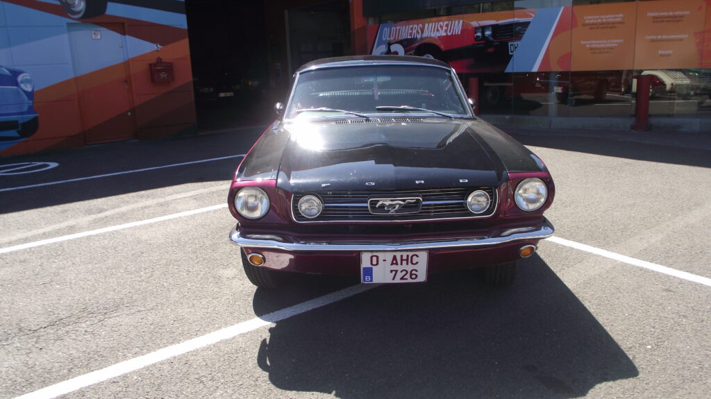 Photo d’illustration du véhicule FORD Mustang 289 C