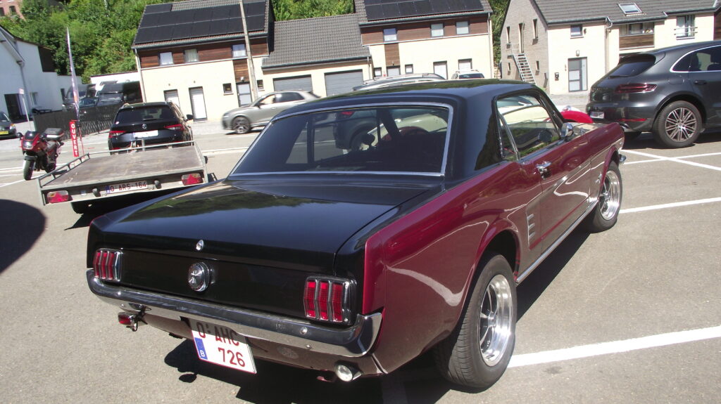 Photo d’illustration du véhicule FORD Mustang 289 C
