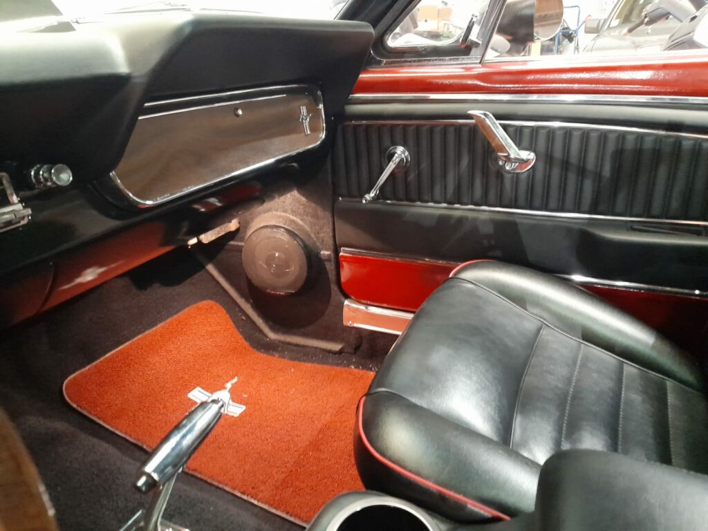 Photo d’illustration du véhicule FORD Mustang 289 C